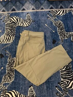 lululemon athletica Men's Chino Pants in Olive Green
